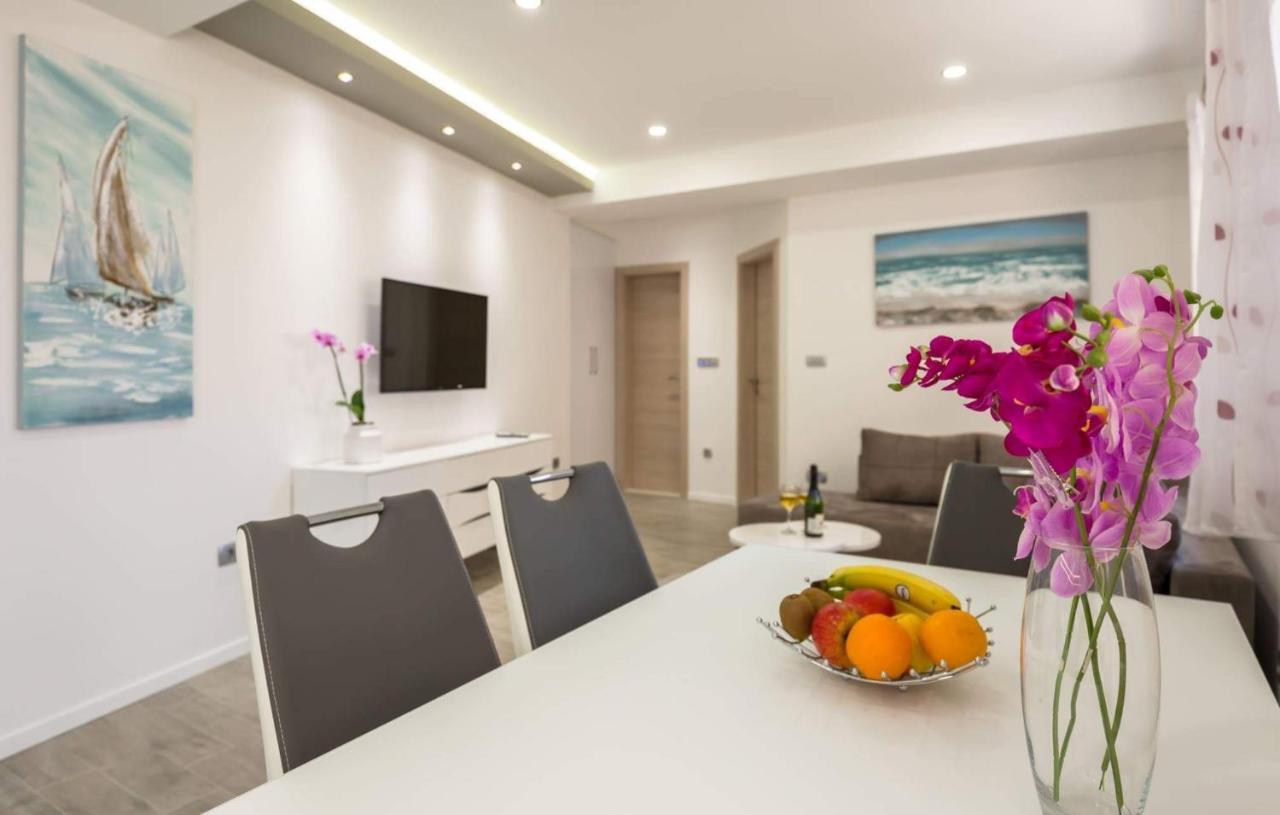 Apartman dva Makarska Bagian luar foto