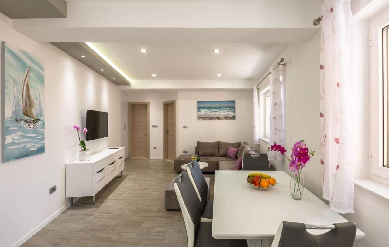 Apartman dva Makarska Bagian luar foto